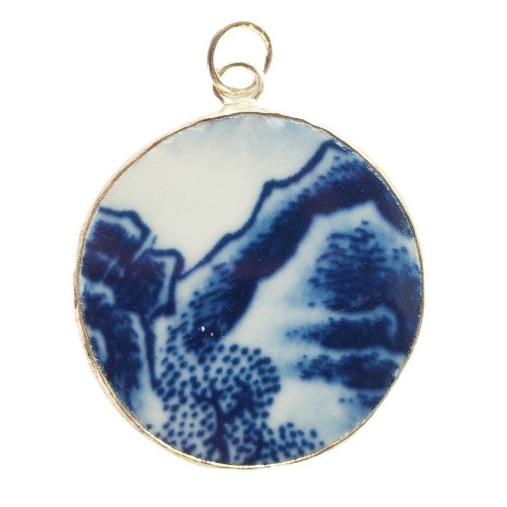 Blue Willow China Shard Pendant Landscape Chinoiserie Jewelry Focal for Necklace